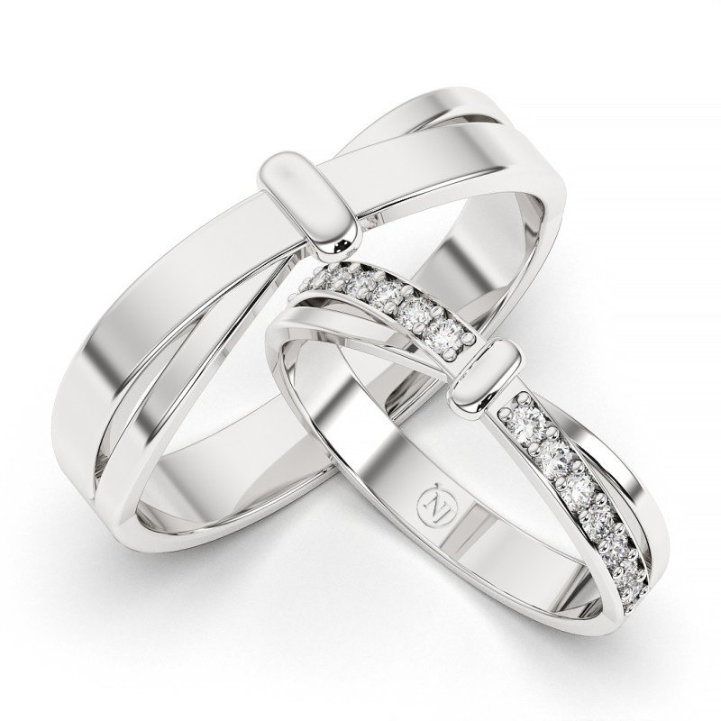 Nikayla Rolling Silver Diamond X